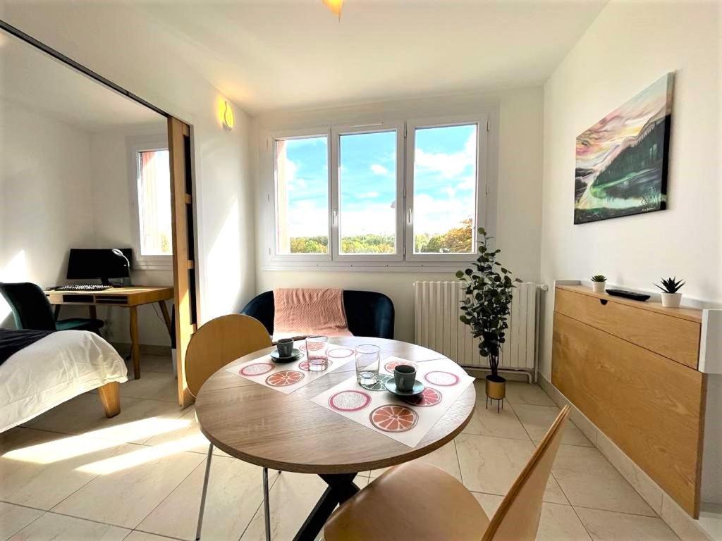 Le Prasino - Paisible Appartement Proche Rer - Bail Mobilite Massy  Bagian luar foto